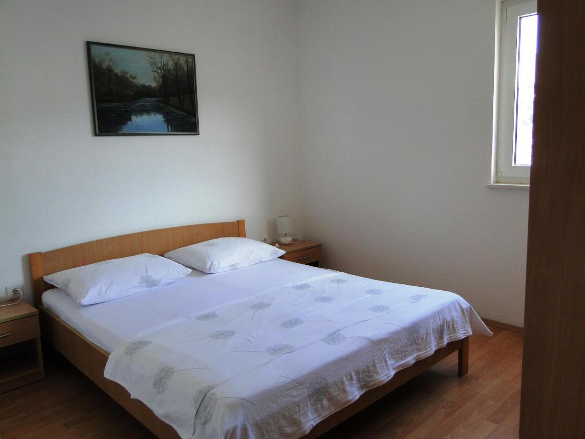 Zorana Apartment โรกอซนิซา ภายนอก รูปภาพ